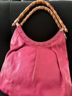 Gucci Pink Leather Hobo Handbag with Brown Bamboo Handle - New without tags - Ne